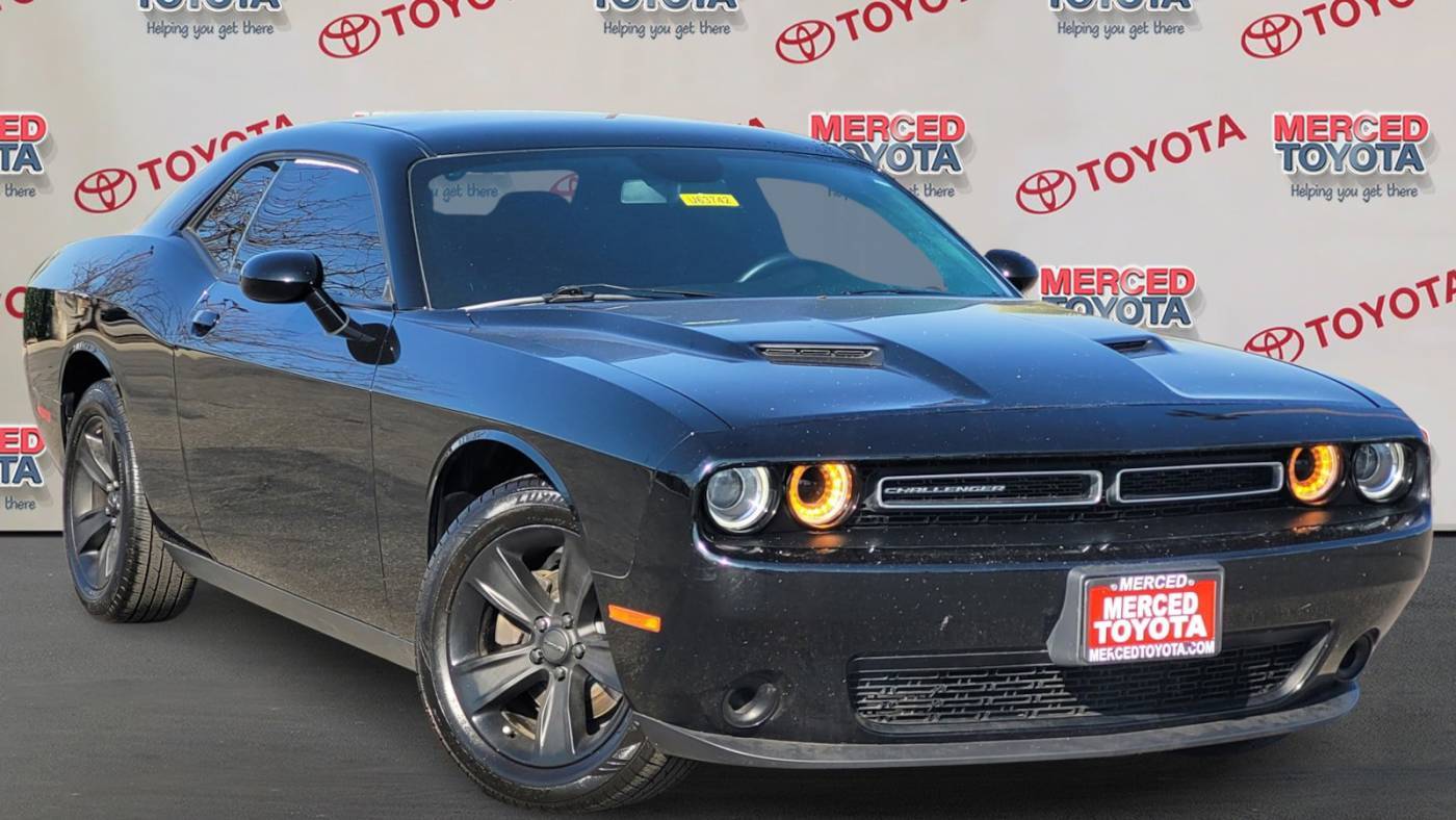2017 Dodge Challenger SXT — Coupe — 71,481 mi — Merced, CA