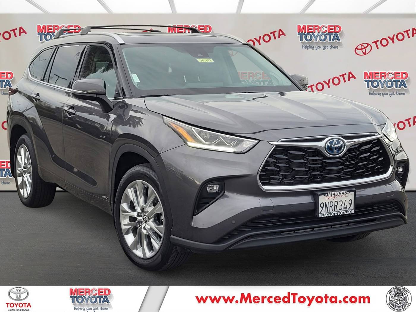 2024 Toyota Highlander Hybrid Limited — SUV — 6,889 mi — Merced, CA