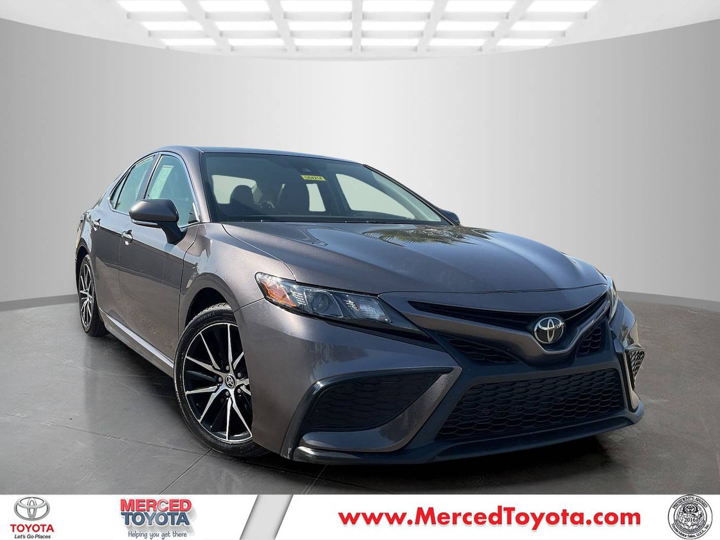 2023 Toyota Camry SE — Sedan — 61,916 mi — Merced, CA