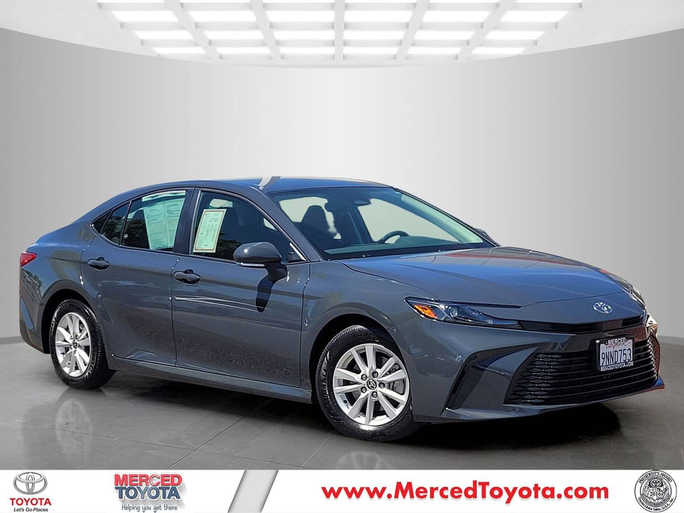 2025 Toyota Camry Hybrid LE — Sedan — 10,789 mi — Merced, CA