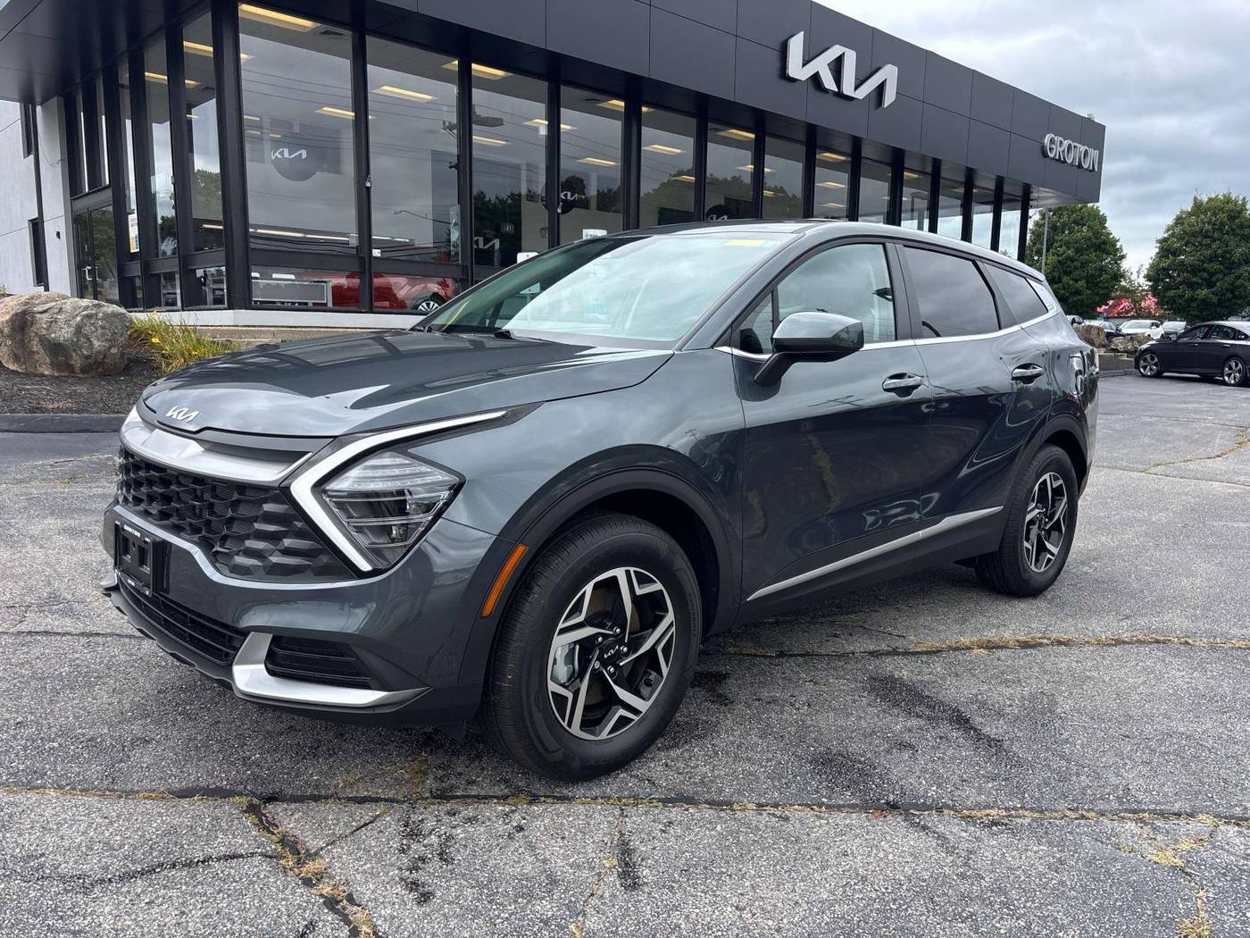 2024 Kia Sportage LX — SUV — 2,712 mi — Groton, CT