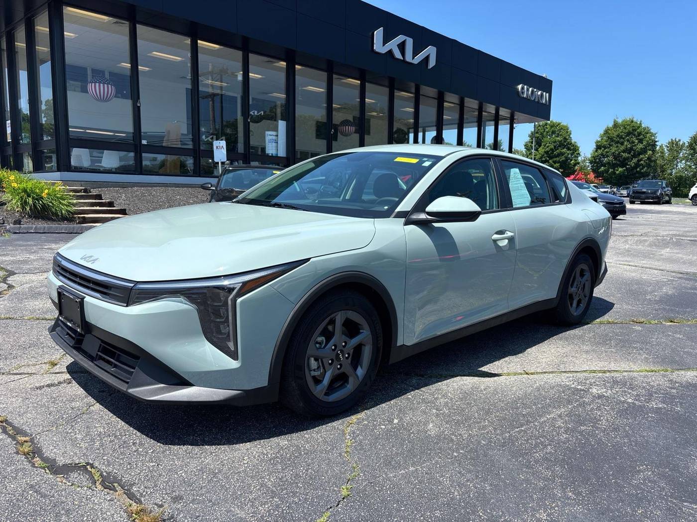 2025 Kia K4 LXS — Sedan — 14 mi — Groton, CT