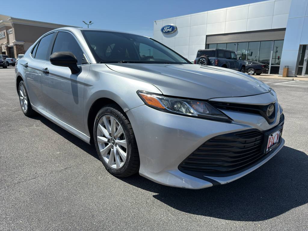 2020 Toyota Camry LE — Sedan — 77,428 mi — Ellisville, MO