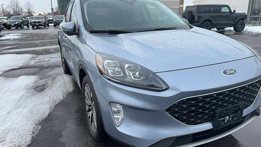 2022 Ford Escape Titanium Hybrid — SUV — 22,444 mi — Ellisville, MO