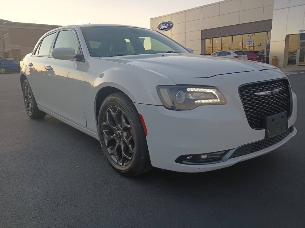 2016 Chrysler 300 S — Sedan — 106,221 mi — Ellisville, MO