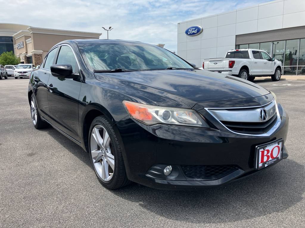 2013 Acura ILX Premium Package — Sedan — 105,219 mi — Ellisville, MO