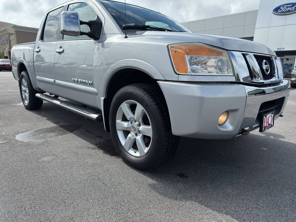 2011 Nissan Titan SL — Pickup Truck — 100,887 mi — Ellisville, MO