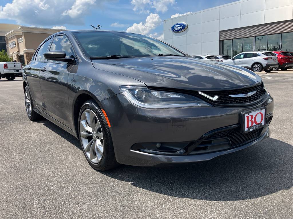 2015 Chrysler 200 S — Sedan — 72,900 mi — Ellisville, MO