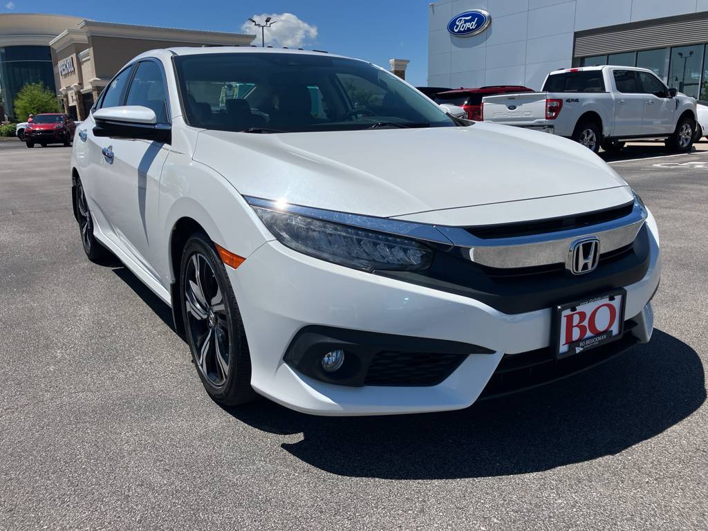 2017 Honda Civic Touring — Sedan — 30,003 mi — Ellisville, MO