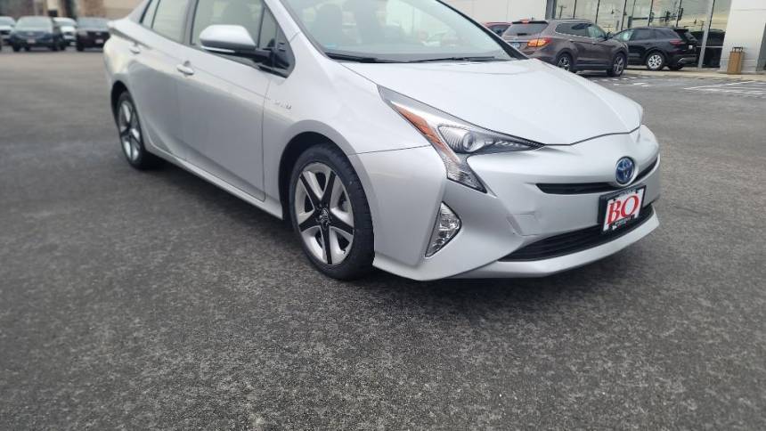2016 Toyota Prius Three Touring — Hatchback — 39,360 mi — Ellisville, MO
