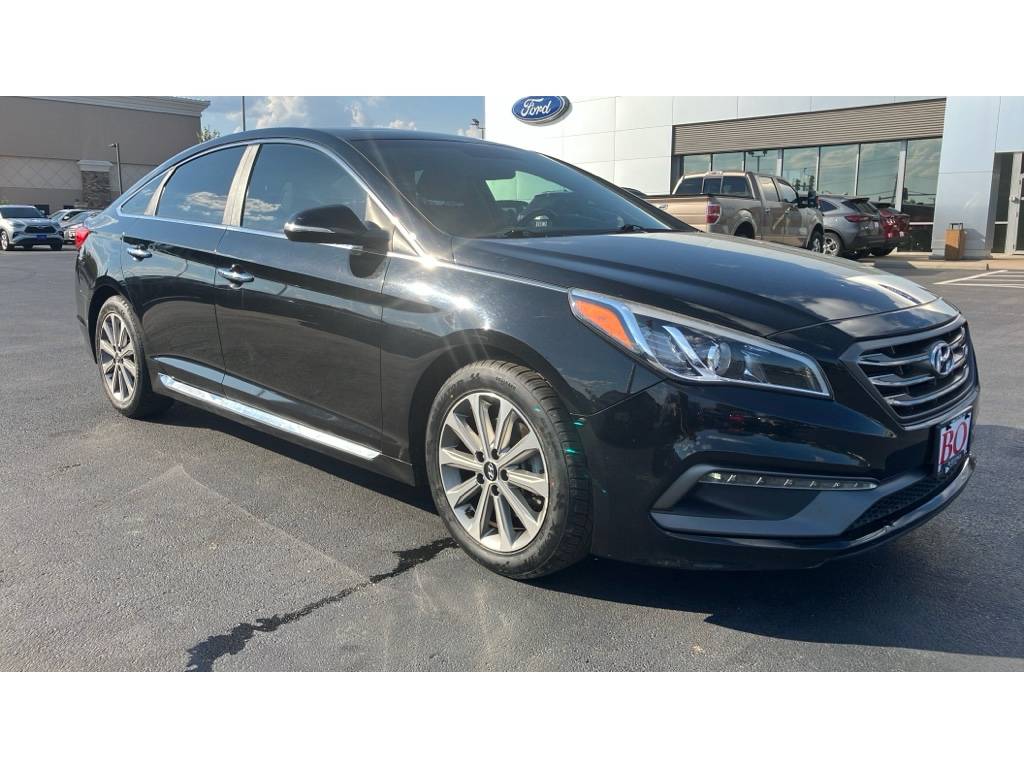 2016 Hyundai Sonata Limited — Sedan — 129,089 mi — Ellisville, MO