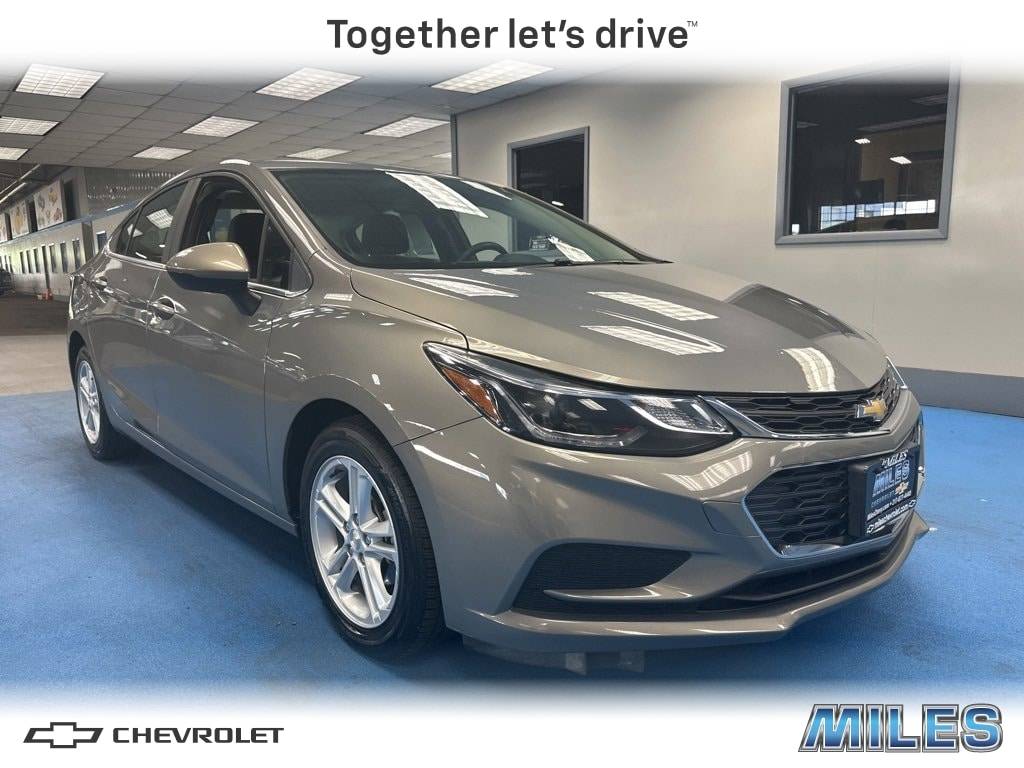 2018 Chevrolet Cruze LT — Sedan — 92,748 mi — Decatur, IL
