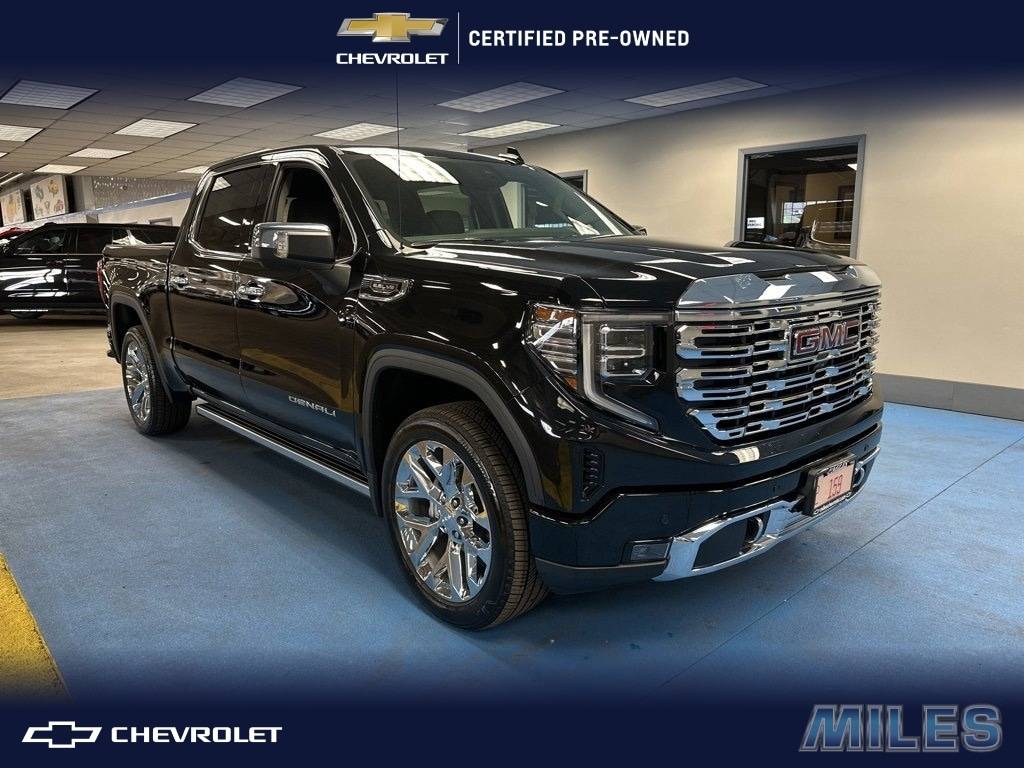 2023 GMC Sierra 1500 Denali — Pickup Truck — 6,411 mi — Decatur, IL