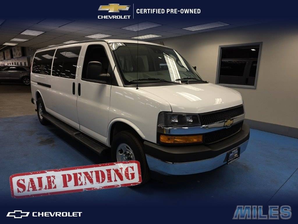 2022 Chevrolet Express Passenger LT — Passenger Van — 51,432 mi — Decatur, IL