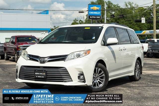 2020 Toyota Sienna XLE — Minivan — 87,621 mi — Rockdale, TX