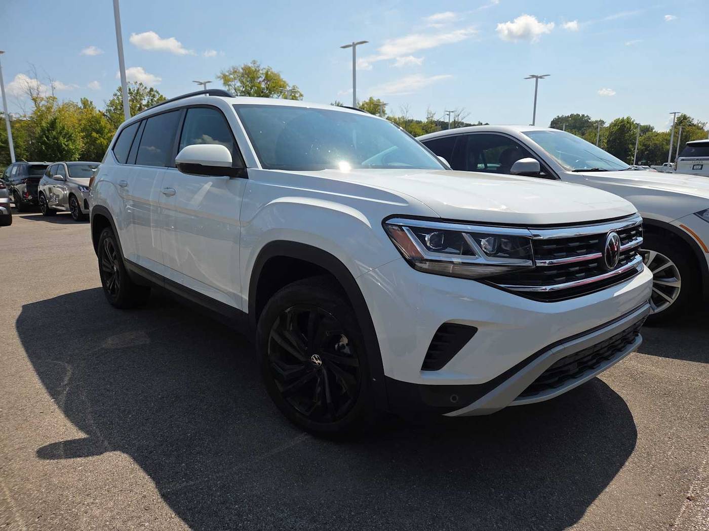 2022 Volkswagen Atlas SE with Technology — SUV — 43,374 mi — Knoxville, TN