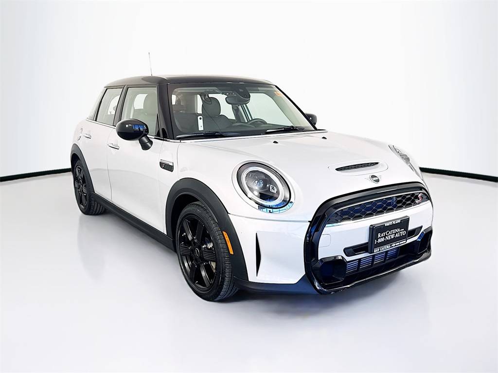 2023 MINI Hardtop Cooper S Classic — Hatchback — 14,723 mi — White Plains, NY