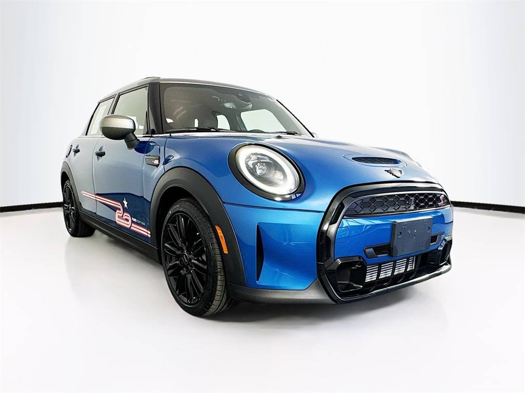 2023 MINI Hardtop Cooper S Classic — Hatchback — 10,811 mi — White Plains, NY