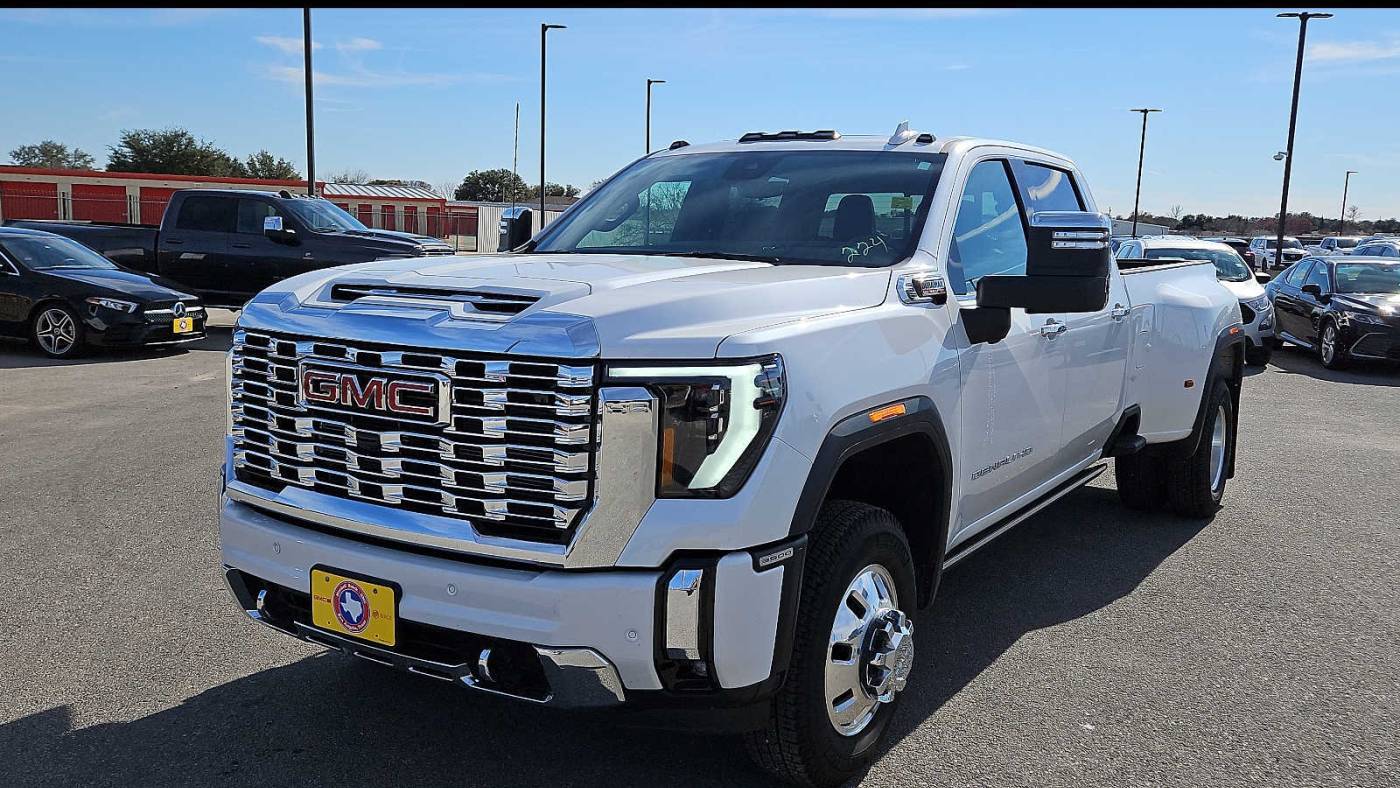 2024 GMC Sierra 3500HD Denali — Pickup Truck — 4,201 mi — San Angelo, TX