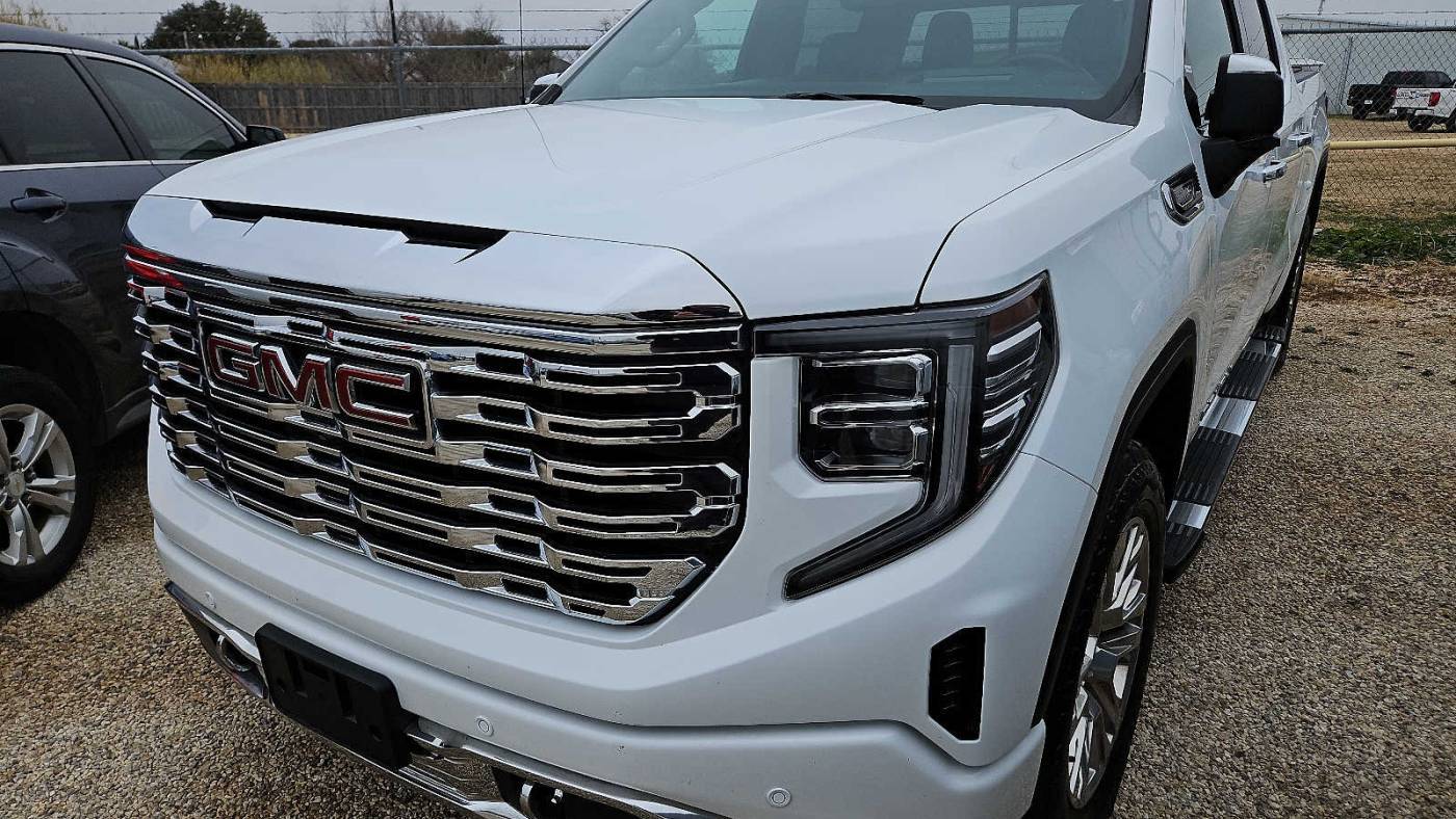 2023 GMC Sierra 1500 Denali — Pickup Truck — 21,577 mi — San Angelo, TX