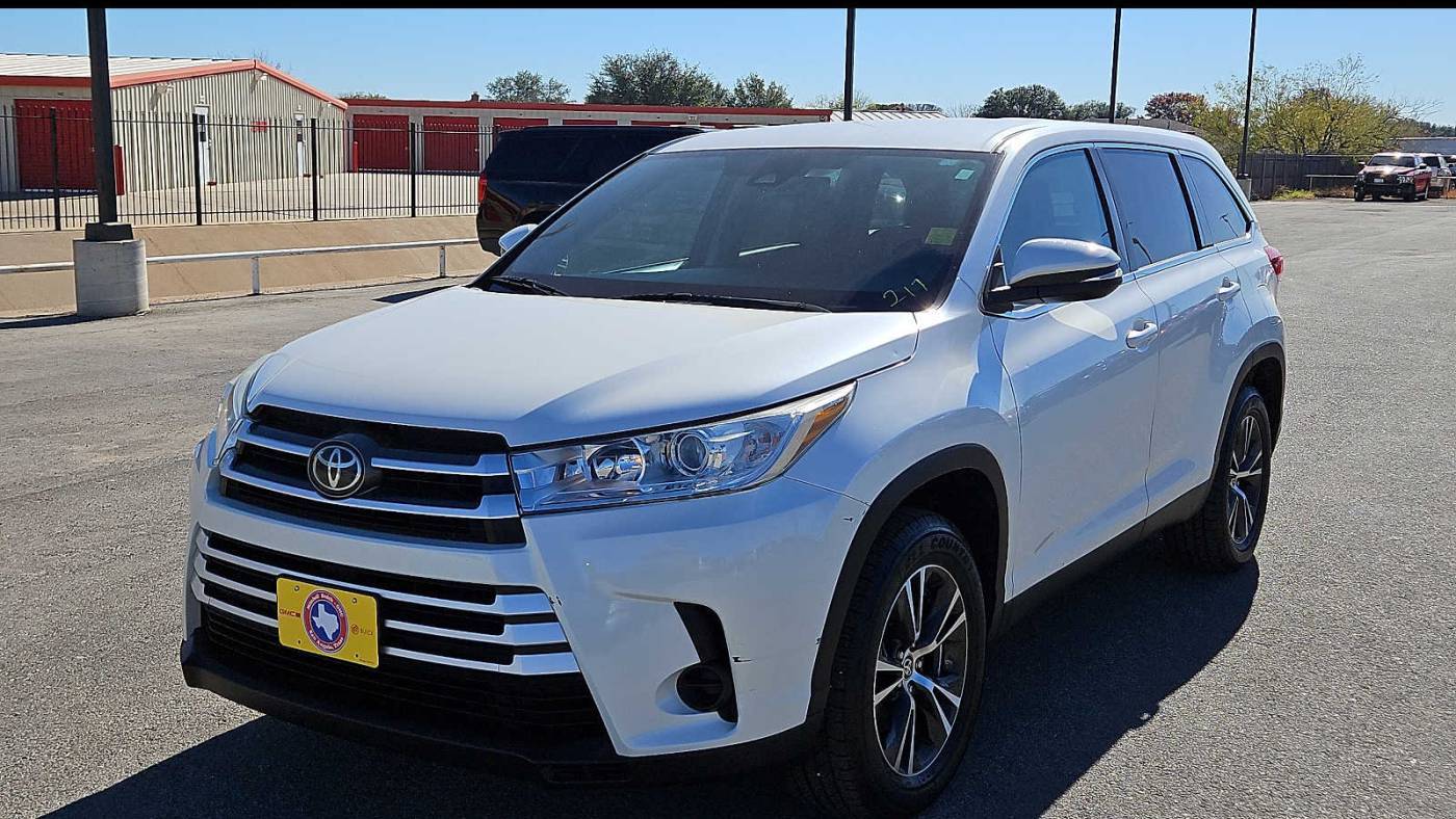 2019 Toyota Highlander LE — SUV — 99,918 mi — San Angelo, TX