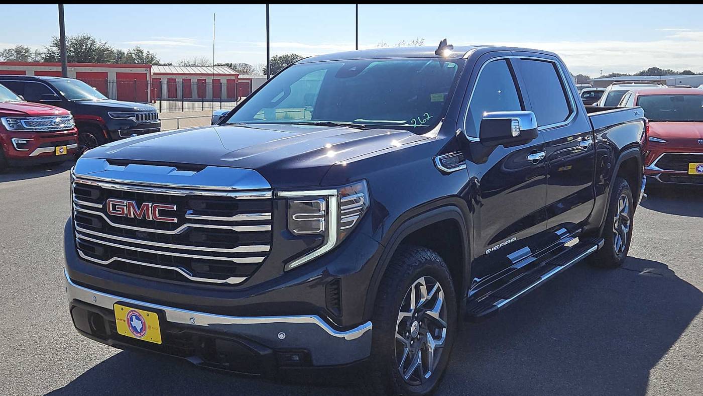 2024 GMC Sierra 1500 SLT — Pickup Truck — 17,847 mi — San Angelo, TX
