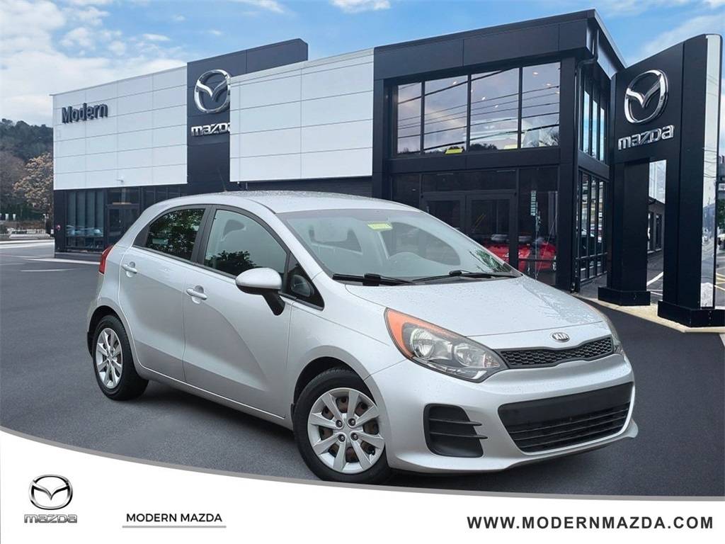 2016 Kia Rio LX — Hatchback — 43,313 mi — Thomaston, CT