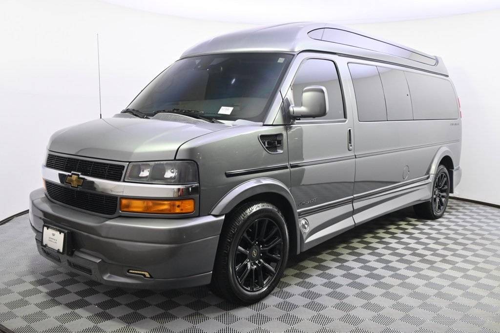 2021 Chevrolet Express Passenger LS — Passenger Van — 30,947 mi — Golden Valley, MN