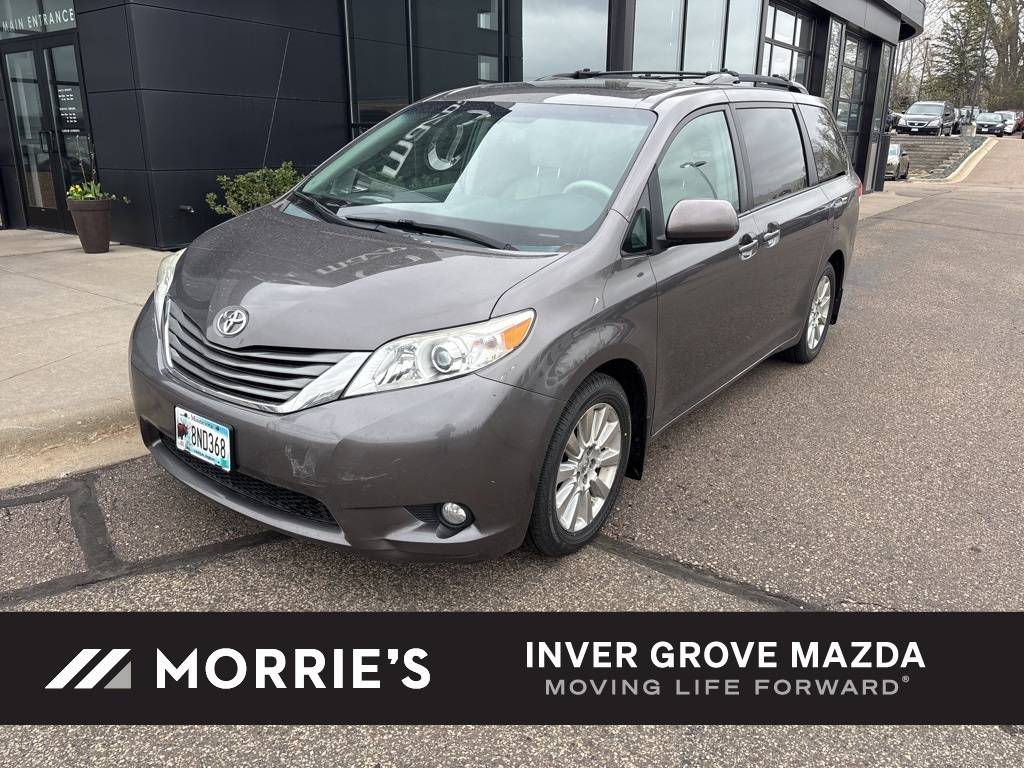 2013 Toyota Sienna XLE — Minivan — 140,417 mi — Inver Grove Heights, MN
