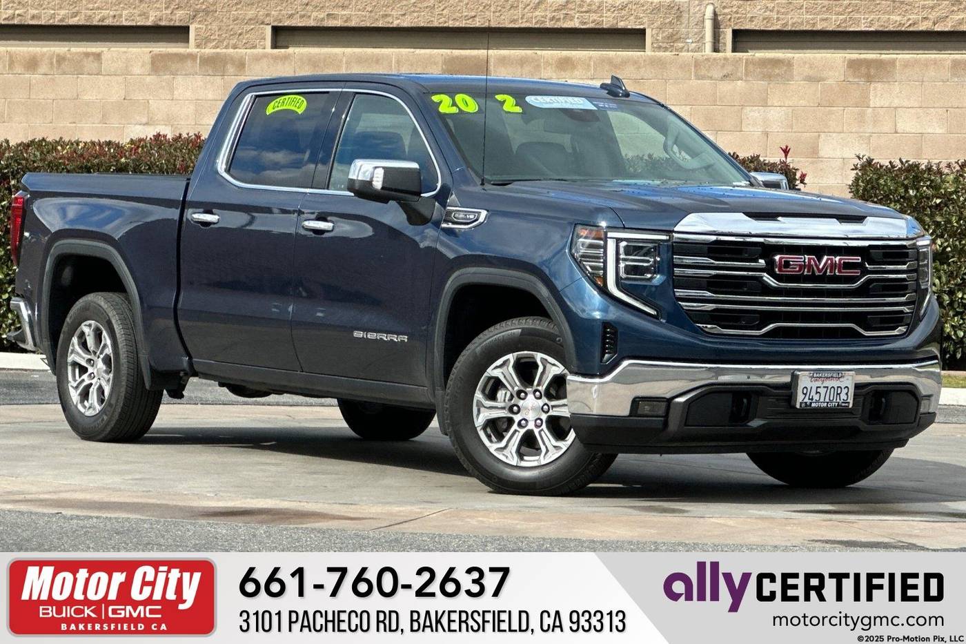 2022 GMC Sierra 1500 SLT — Pickup Truck — 12,817 mi — Bakersfield, CA