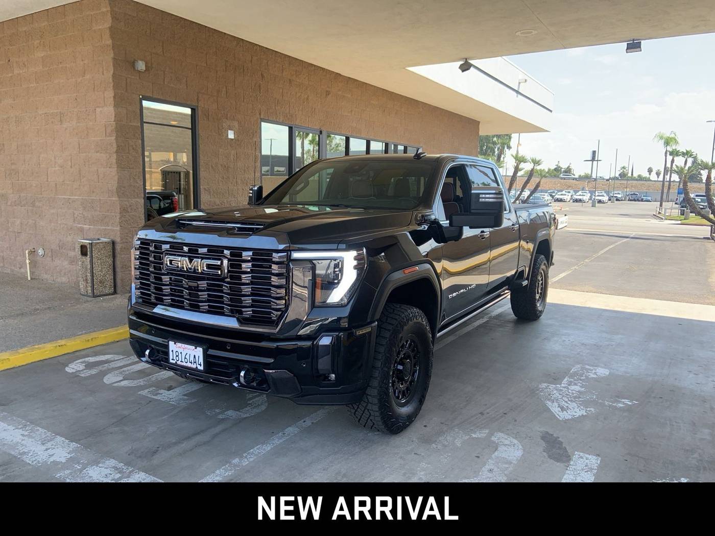 2024 GMC Sierra 2500HD Denali Ultimate — Pickup Truck — 16,247 mi — Bakersfield, CA