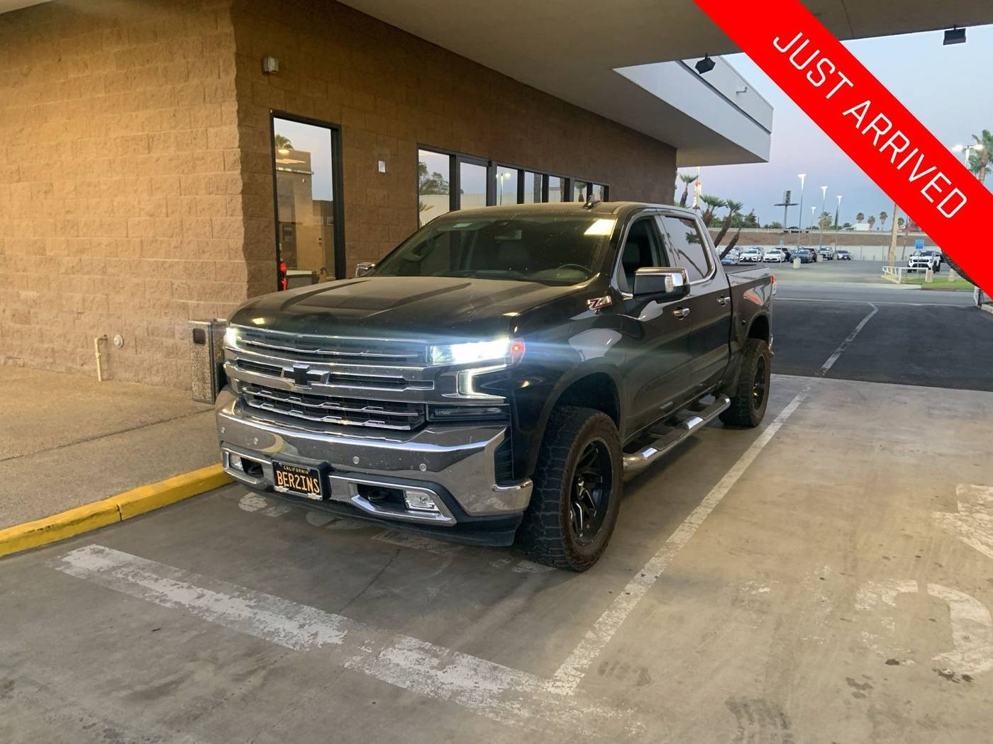 2019 Chevrolet Silverado 1500 LTZ — Pickup Truck — 88,534 mi — Bakersfield, CA