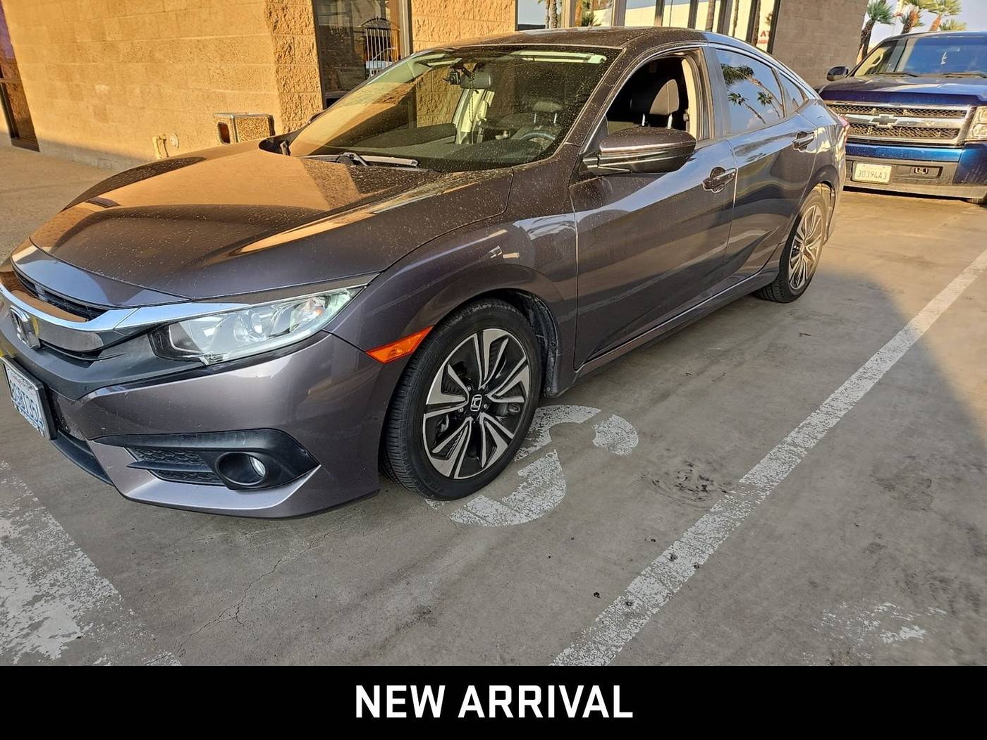 2018 Honda Civic EX-T — Sedan — 83,124 mi — Bakersfield, CA