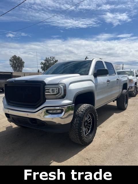 2017 GMC Sierra 1500 SLT — Pickup Truck — 102,867 mi — Bakersfield, CA