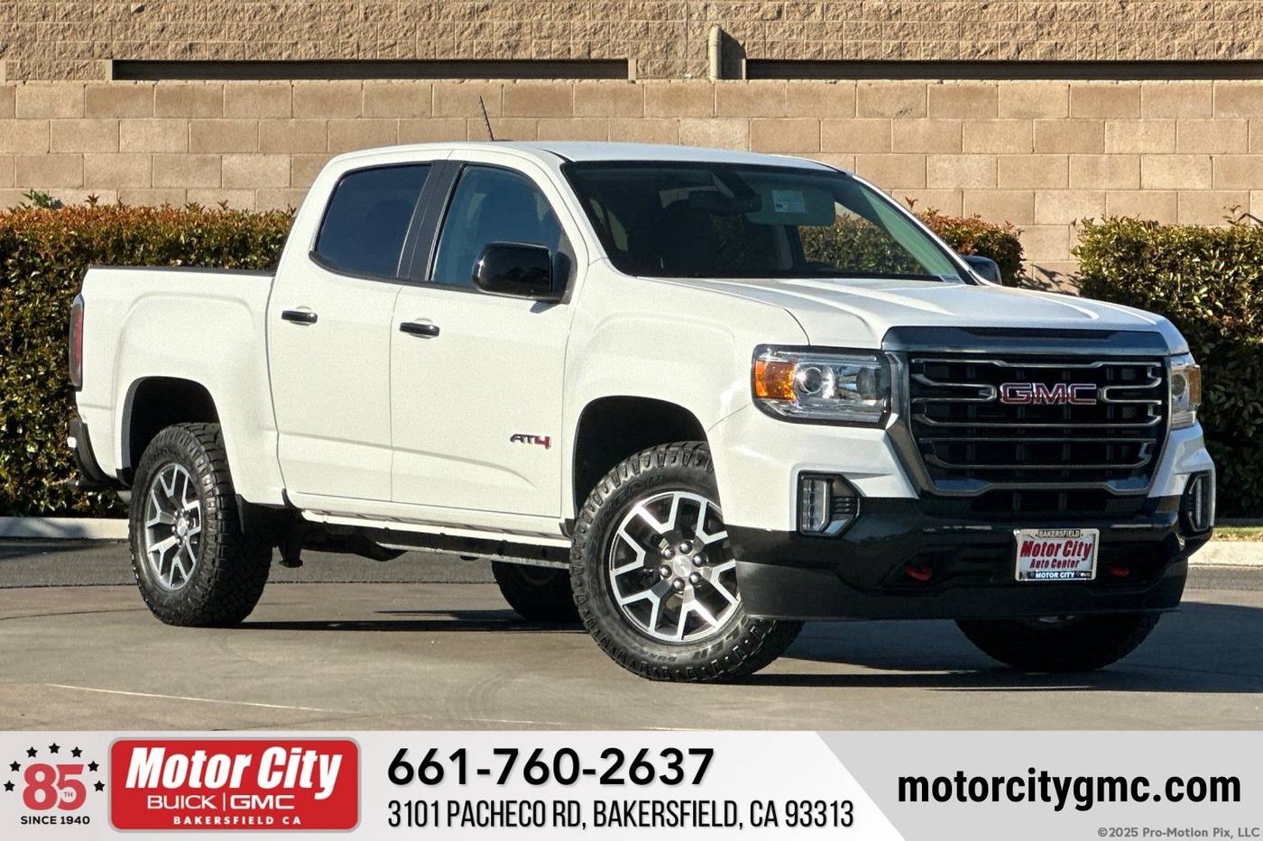 2022 GMC Canyon AT4 — Pickup Truck — 17,971 mi — Bakersfield, CA