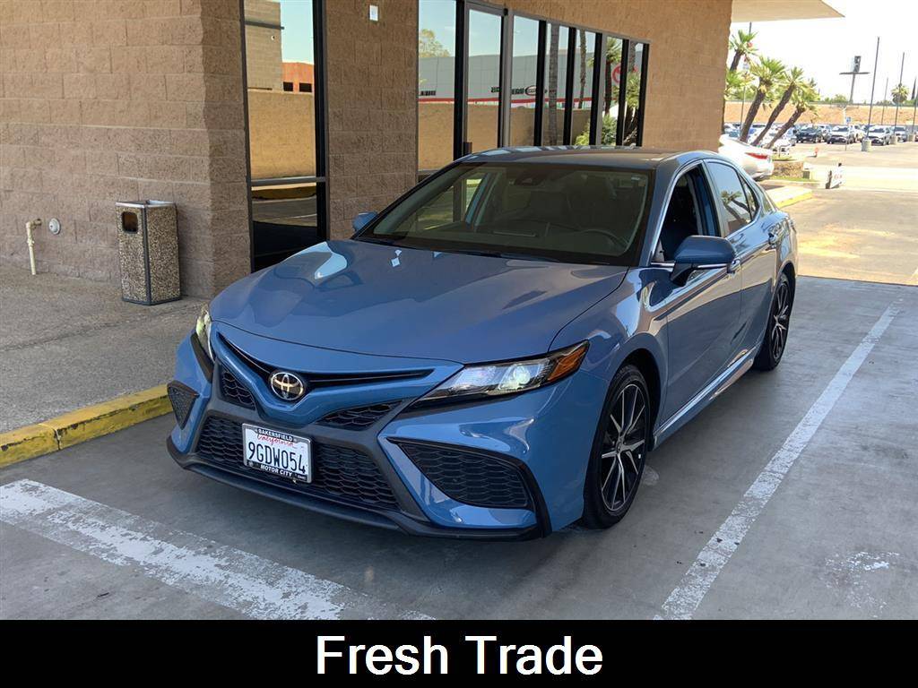 2023 Toyota Camry SE — Sedan — 30,642 mi — Bakersfield, CA