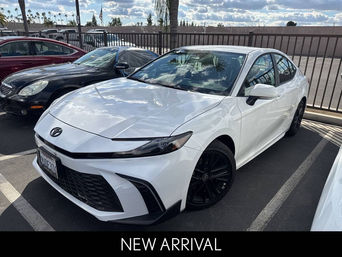 2025 Toyota Camry Hybrid SE — Sedan — 6,394 mi — Bakersfield, CA