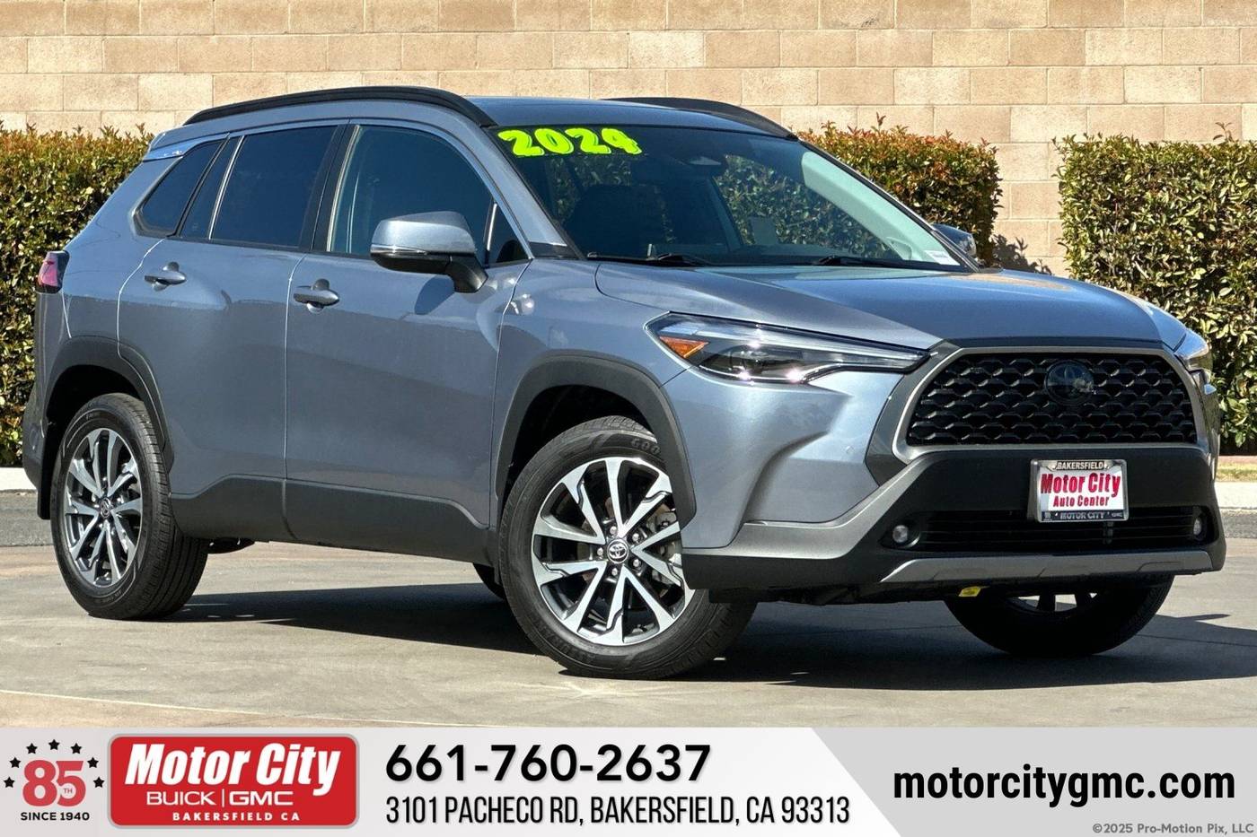 2024 Toyota Corolla Cross XLE — SUV — 4,192 mi — Bakersfield, CA
