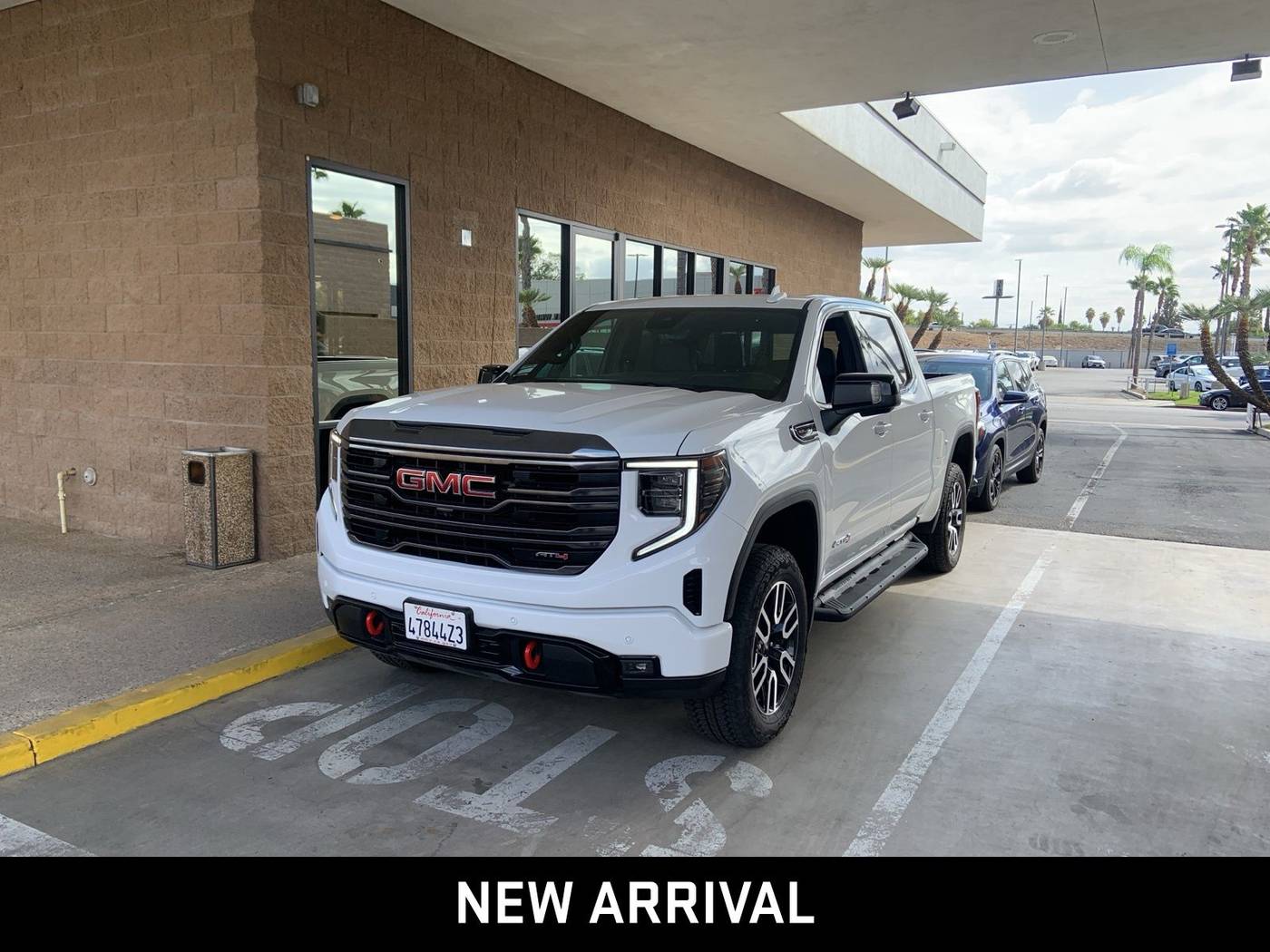 2024 GMC Sierra 1500 AT4 — Pickup Truck — 7,426 mi — Bakersfield, CA