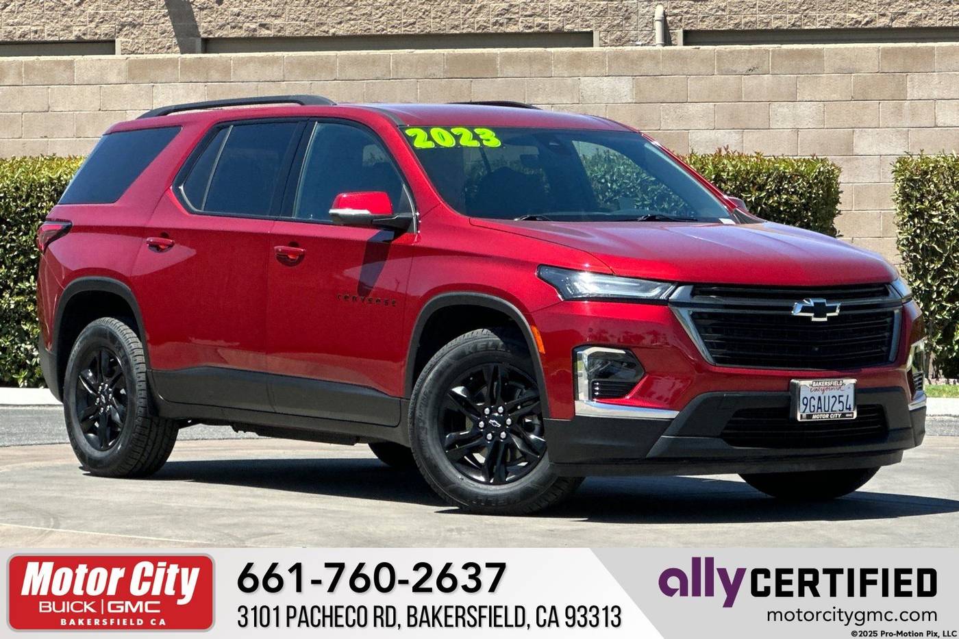 2023 Chevrolet Traverse LT Cloth — SUV — 25,912 mi — Bakersfield, CA