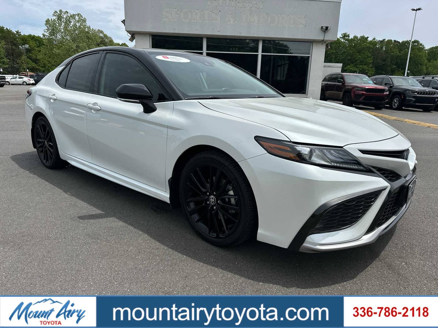 2022 Toyota Camry Hybrid XSE — Sedan — 30,550 mi — Mount Airy, NC