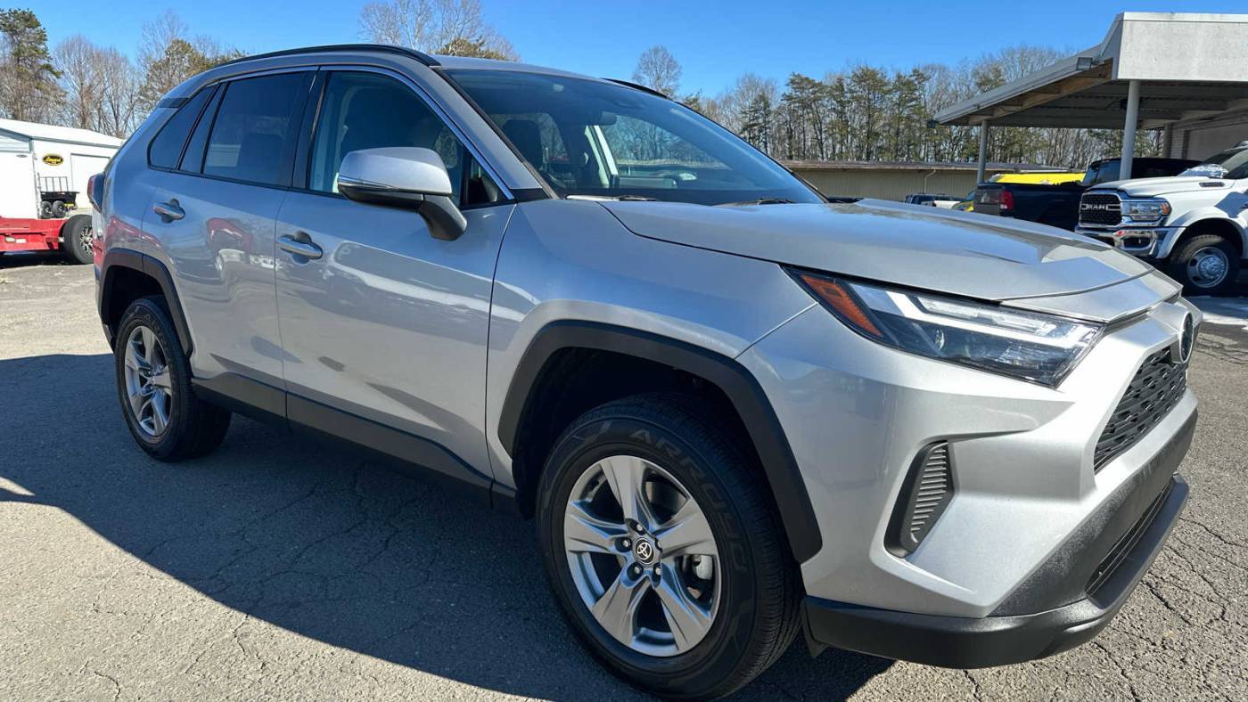 2022 Toyota RAV4 XLE — SUV — 52,800 mi — Mount Airy, NC