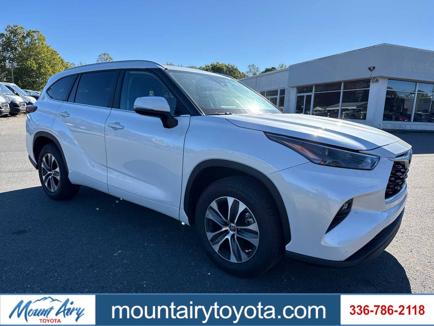 2024 Toyota Highlander XLE — SUV — 7,225 mi — Mount Airy, NC