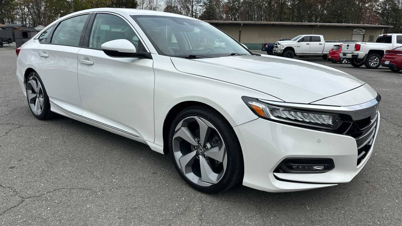 2019 Honda Accord Touring — Sedan — 73,359 mi — Mount Airy, NC