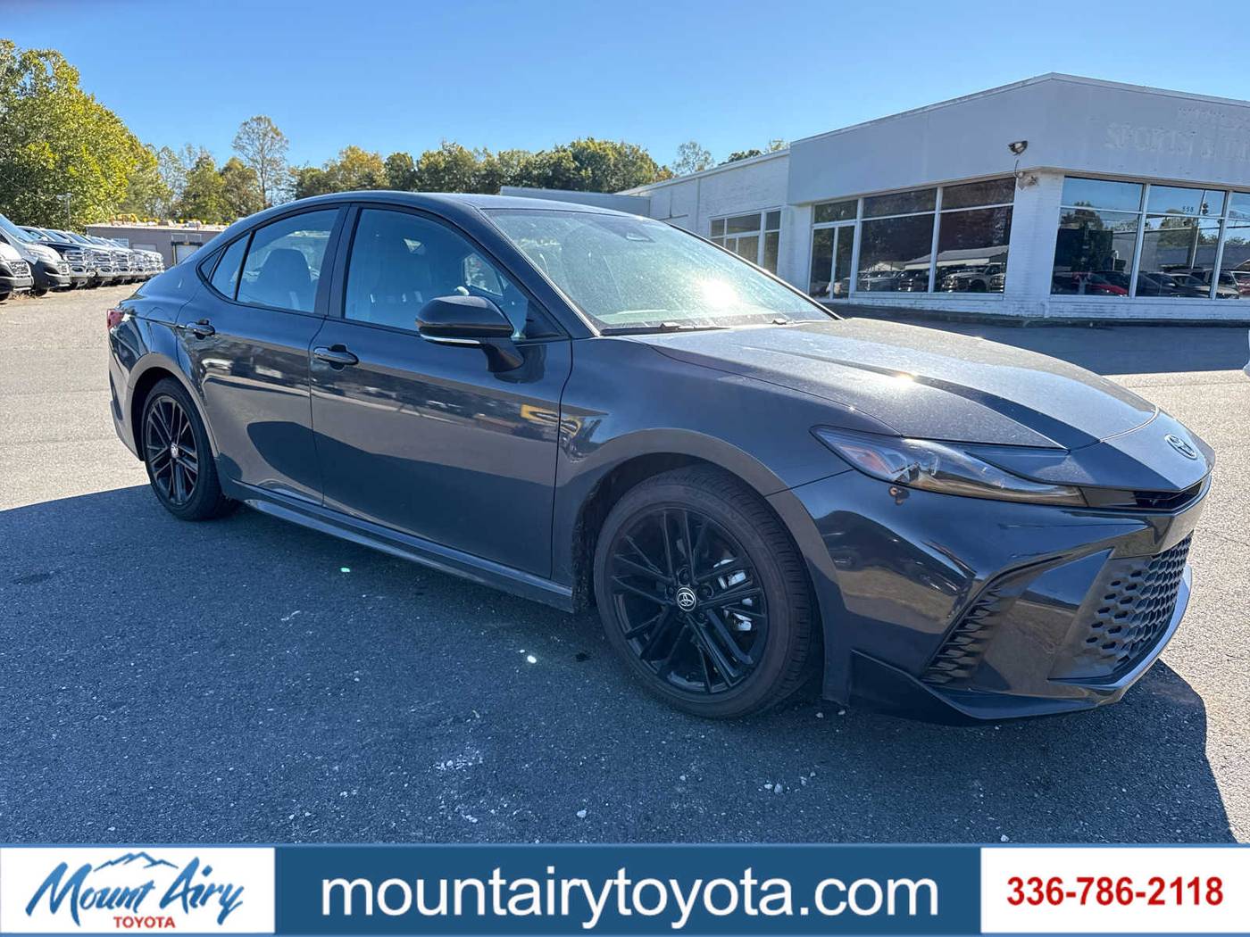 2025 Toyota Camry Hybrid SE — Sedan — 6,252 mi — Mount Airy, NC