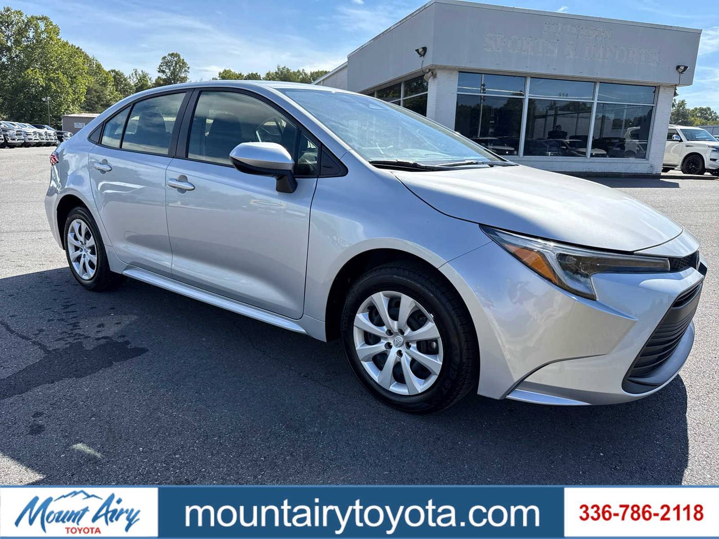 2025 Toyota Corolla Hybrid LE — Sedan — 5,990 mi — Mount Airy, NC