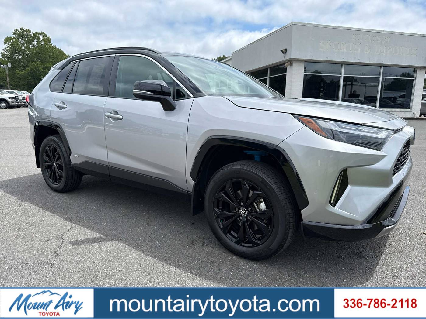 2024 Toyota RAV4 Hybrid XSE — SUV — 17,497 mi — Mount Airy, NC