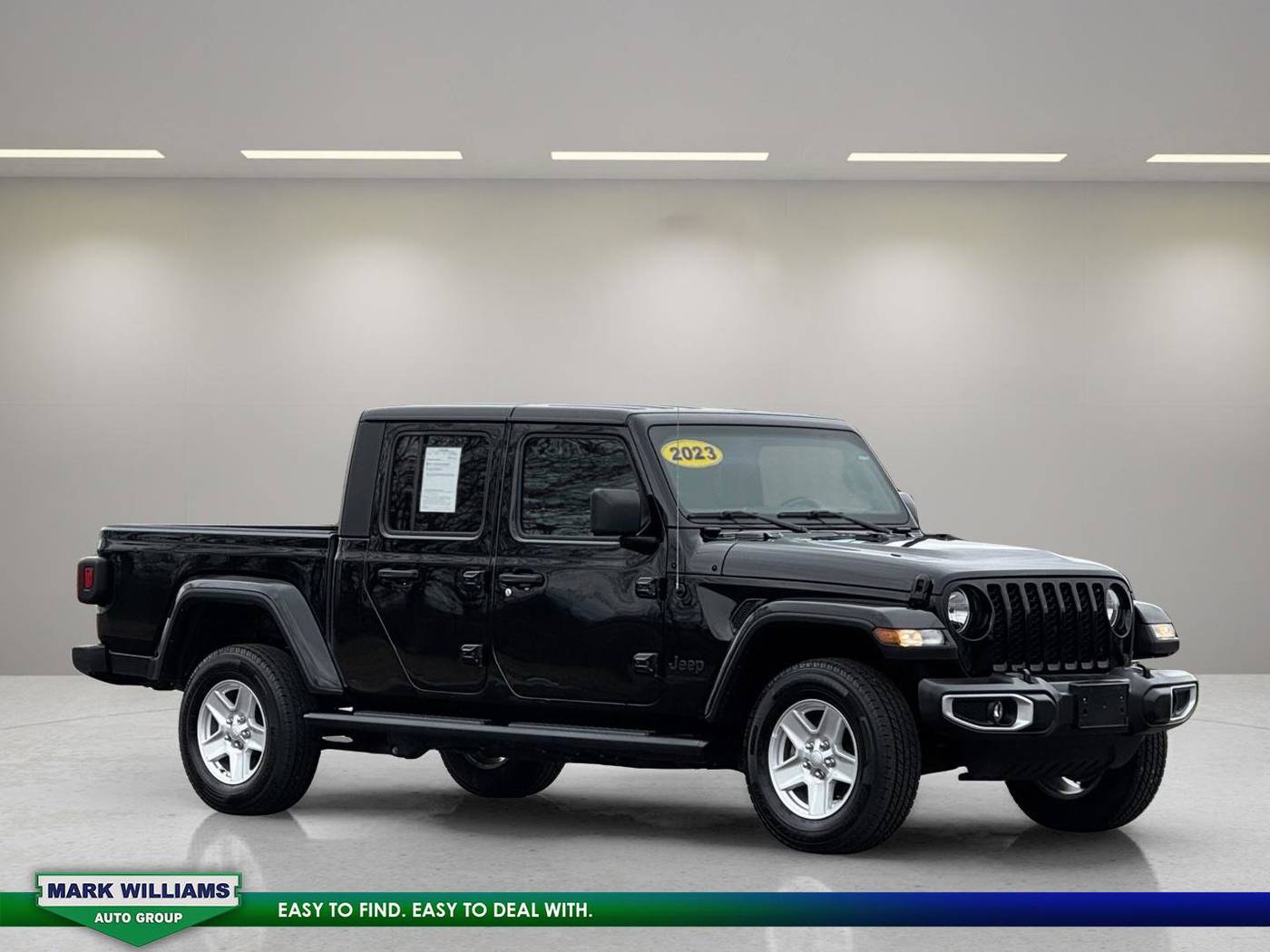 2023 Jeep Gladiator Sport S — Pickup Truck — 54,043 mi — Mt Orab, OH