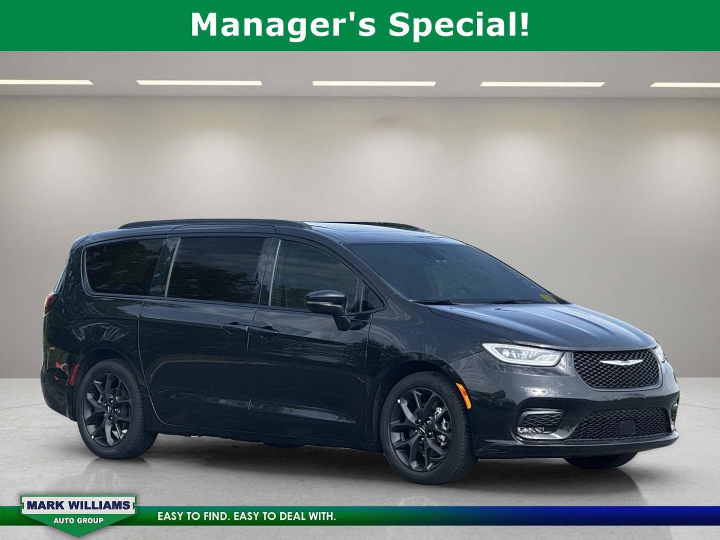 2025 Chrysler Pacifica Limited — Minivan — 11,917 mi — Mt Orab, OH