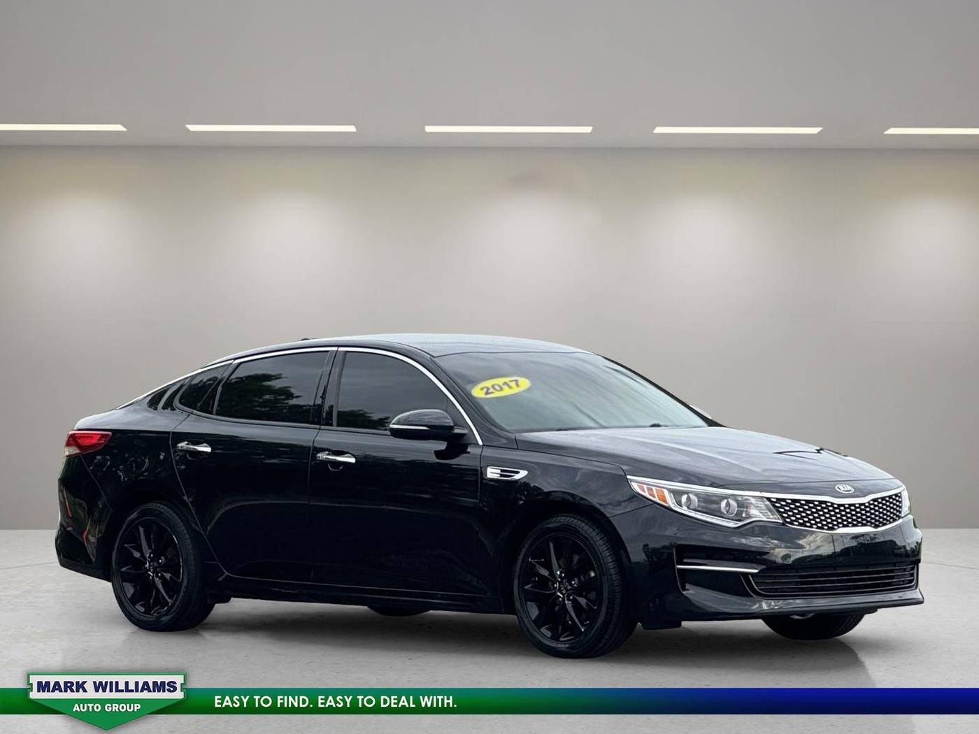 2017 Kia Optima EX — Sedan — 113,392 mi — Mt Orab, OH